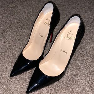 Christian Louboutin So Kate 39